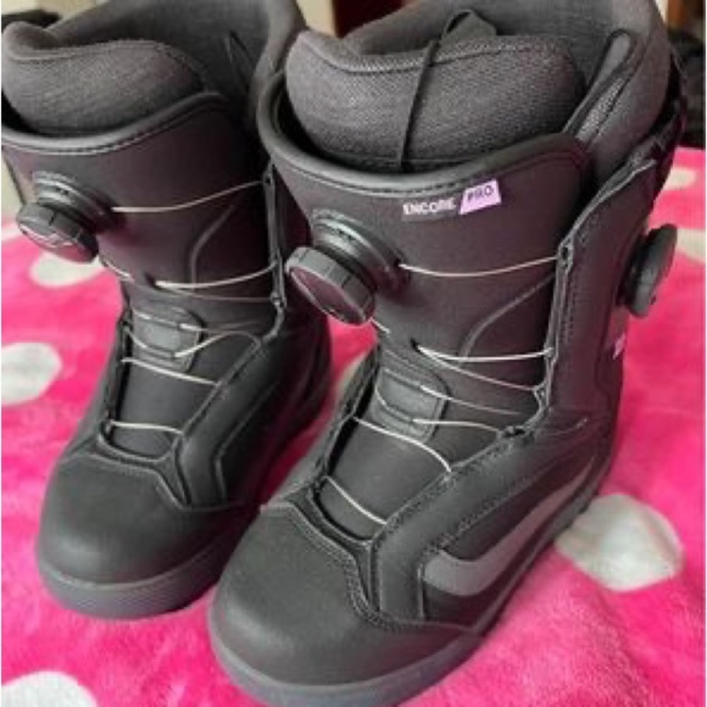 VANS ENCORE PRO WOMEN'S SNOWBOARD BOOTS 2023